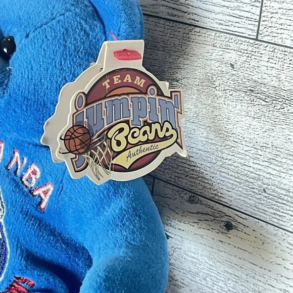 Vintage 2004 NBA ChampionsDetroit Pistons NBA Plush Collector Team Bears - Picture 5 of 8